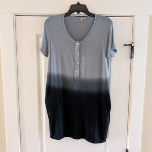 Loop Doe Gray and Black Ombre Short T-Shirt Dress, Size S